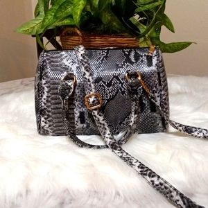 Cute Snakeskin Crossbody/Satchel